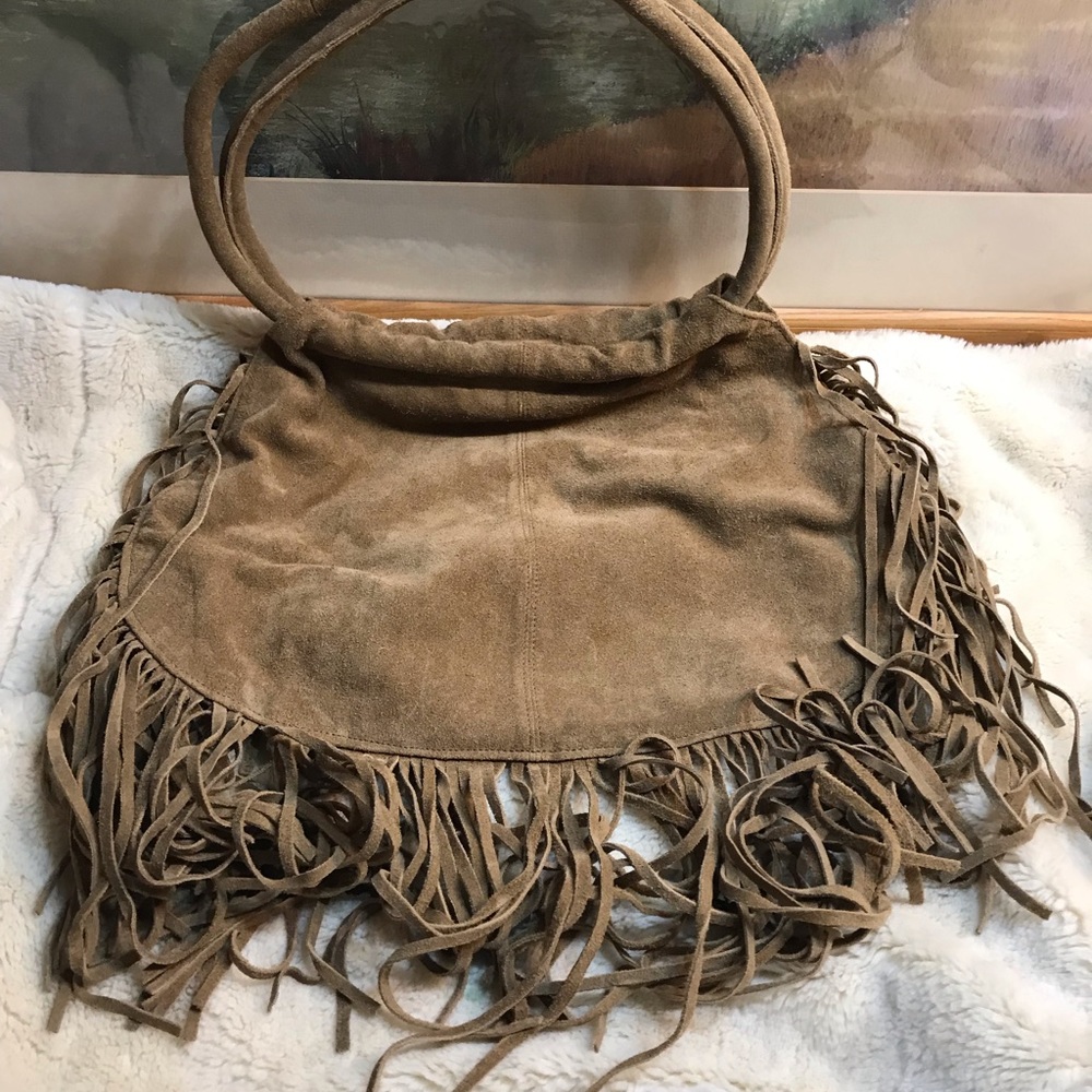 Western-Themed Fringed Suede Bag